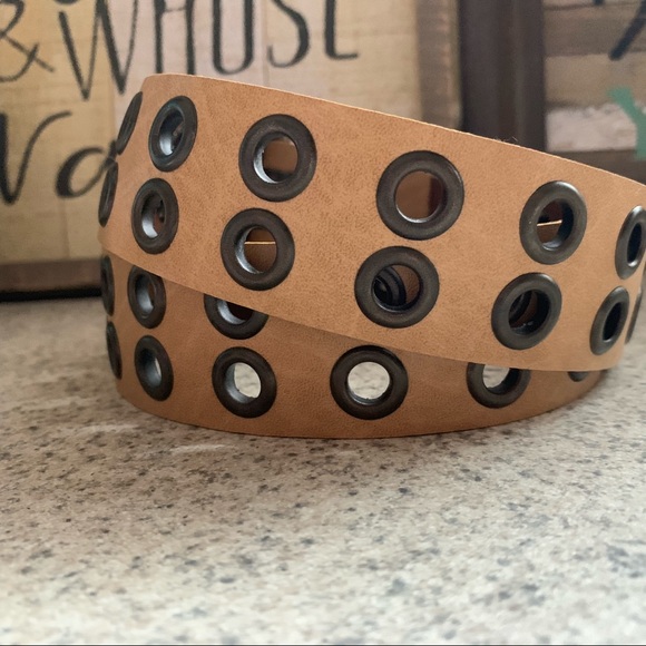COPY - Tan Double Grommet Belt - Picture 3 of 4